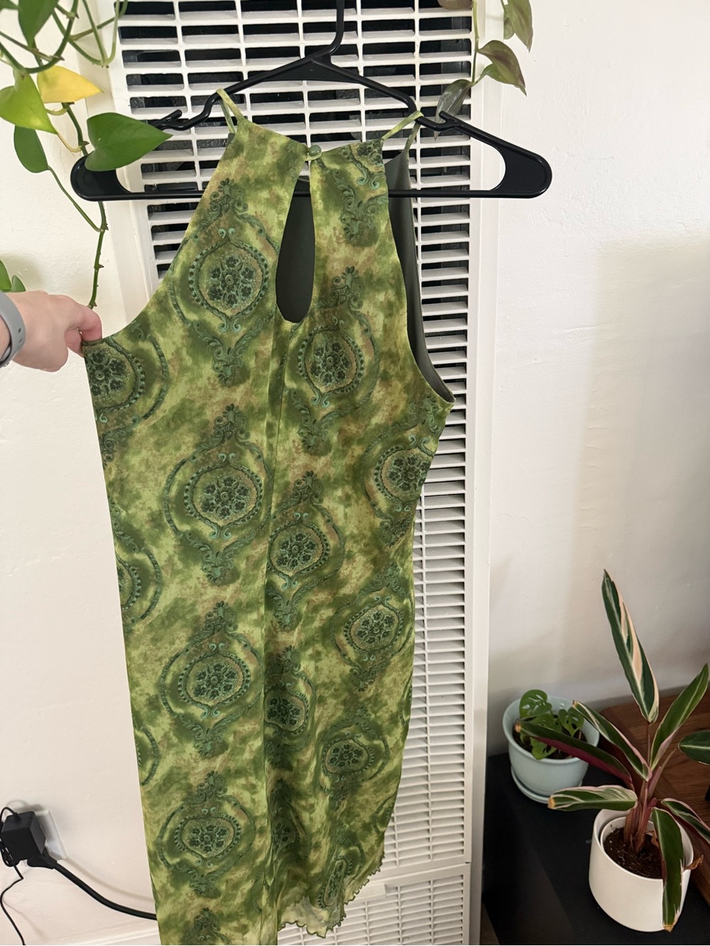 Vintage Halter Midi Dress in Green Pattern - Picture 4 of 4